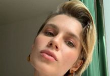 Старший в отца, младший — в маму: Мельникова перестала скрывать лица подросших сыновей Смольянинова