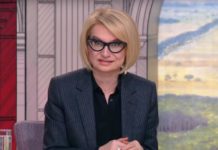 «Платье вытягивает»: какую одежду должны носить полные женщины, рассказала Хромченко