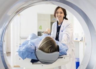 Какие заболевания можно выявить на МРТ позвоночника?