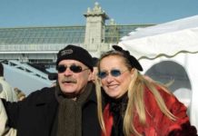 «Пусть будет подобна луне»: Михалков романтично высказался о жене