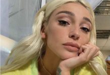 «Наконец-то без обработки»: Ивлеева показала огромный бицепс и грудь на фото в купальнике