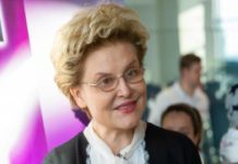 «Прогулка с мамой»: Елена Малышева сообщила о выздоровлении родительницы