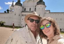 «Наохотил сазанов»: Андрей Макаревич отдохнул с молодой женой на озере