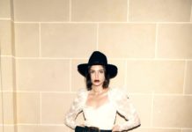 Прозрачные, кружевные и мини: идеальные белые платья в круизной коллекции anastasiAZadorina