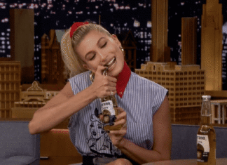 Сколько стоит открывашка (нет, мы не ошиблись) Saint Laurent?