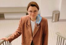 «Не дождался родителей»: Брухунова показала уснувшего сына Петросяна в полосатом комбинезоне