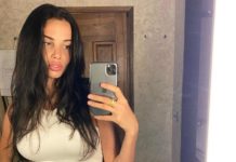 «Любимый процесс»: Анастасия Решетова похвасталась кроссовками за 40 тысяч рублей