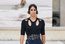 Сиреневые брюки мечты на показе Chloe в Париже