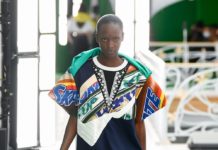 Огромные вязаные жилеты и тренчи в пол на показе Louis Vuitton