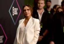 Ее любимые туфли! Лучшие выходы Виктории Бекхэм в ярких лодочках