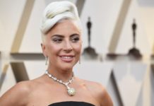 Давно не было: новая прическа Леди Гаги (на этот раз розовые волосы)