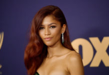 Просто не выспалась: Зендая без макияжа