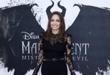 Анджелина Джоли в очень красивом платье на фотоколе в Лондоне