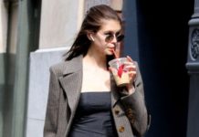 Как стильно носить блейзеры? Учимся у Кайи Гербер