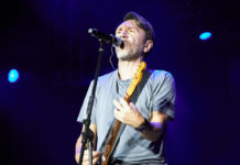 «ЛенингШнуров рассказал о скандалах с Собчак и спрятал жену