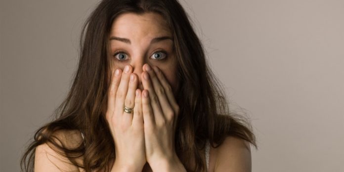 10-101346-the_downside_of_having_a_large_penis