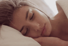 Сладких снов: что надо съесть, чтобы крепче спать?