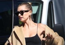 Главное — все сделать красиво: Хейли Бибер чуть не упала на каблуках!