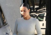 Мечта, а не фигура! Ким Кардашьян на прогулке с мамой