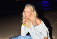 Look дня: основатель Toy.ru Алиса Лобанова в платье Vince