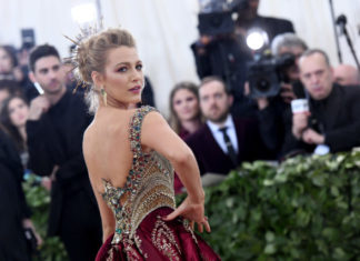 Блейк Лайвли удалила все посты из Instagram, кроме одного. И он все объясняет!