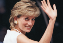 Платье принцессы Дианы, в котором она танцевала с Джоном Траволтой, продают! Сколько стоит?