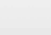 Эльза Хоск носит трендовые чёрные лоферы: где купить такие