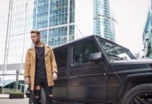 Массивные цепи, бомберы и балаклавы: вспоминаем, как менялся стиль Егора Крида