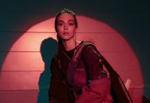 Как носить деним: показывает Покрас Лампас