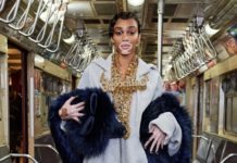 Показ Moschino в нью-йоркском Музее транспорта