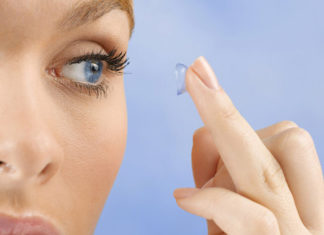 10 действий, опасных для глаз