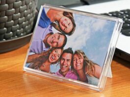 Особенности и преимущества подарочных магнитов с фото