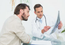 Прыщи на члене – виды, причины и лечение