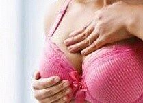 Сыпь на груди (мелкая, красная): причины и лечение