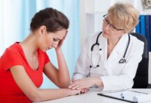 Прыщи, бугорки и уплотнения на половых органах: причины и лечение