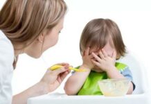 Язвочки в горле у ребенка: причины появление и лечение