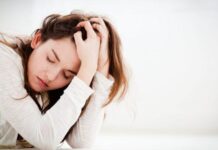 Перхоть или сухая кожа головы: отличия, как узнать и что делать