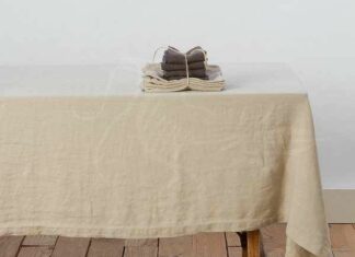 Льняная скатерть: в какой современный интерьер впишется, как стирать, как ухаживать за вышивкой на изделие
