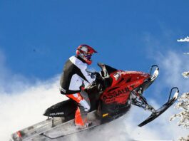 Катание на снегоходах: как им управлять — советы новичкам