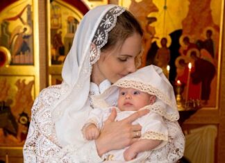 Что нужно иметь при себе на момент крещения ребенка