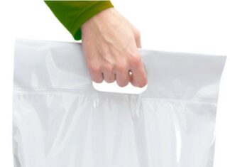 Пакеты оптом и в розницу: кто их покупает, на что обратить внимание при выборе пакета, почему полиэтиленовая упаковка востребованнее бумажной