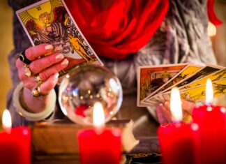 Каким будет 2022 год: гадание на будущее