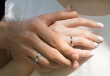 Когда стоит развивать отношения до брака?