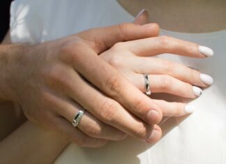 Когда стоит развивать отношения до брака?