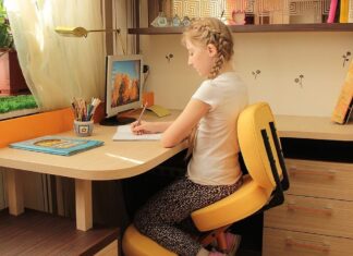 Как выбрать письменный стол?