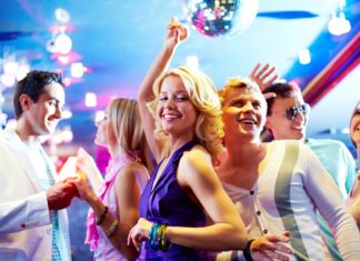 На что обратить внимание при выборе места проведения выпускного