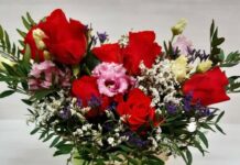 Почему стоит купить цветы в коробке?