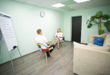 Вывод из запоя: какие этапы он включает, какие препараты используют для снятия интоксикации и восстановления организма, почему лучше доверить такое лечение квалифицированным медработникам