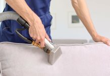 Несколько домашних средств для чистки дивана