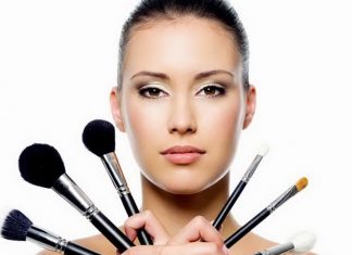 Как выбрать аксессуары для нанесения макияжа: типы, материалы, качество
